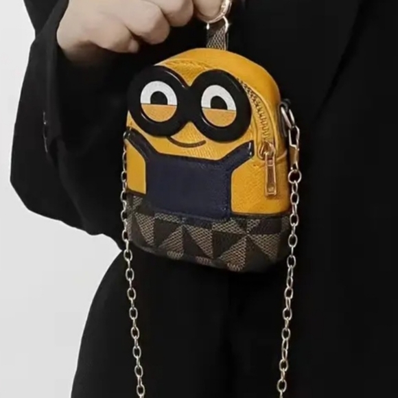 Mini minions backpack - Picture 2 of 4